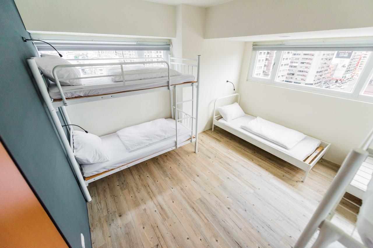 Luftpause Hostel Каосюн Екстериор снимка
