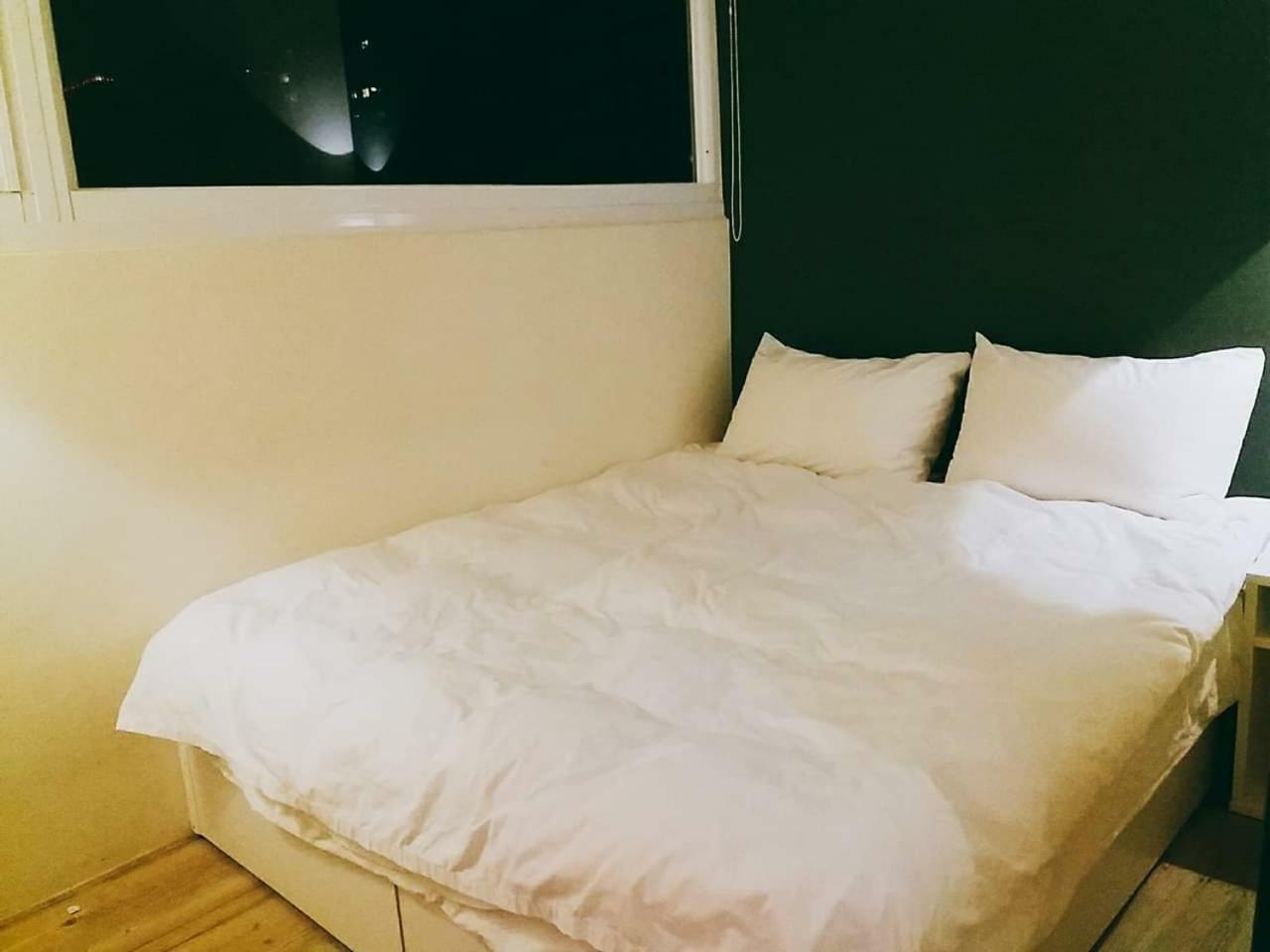 Luftpause Hostel Каосюн Екстериор снимка